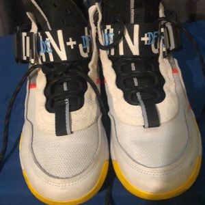 Men’s sneakers great condition